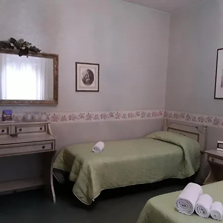 Frühstückspension Ambrabed Station 3*