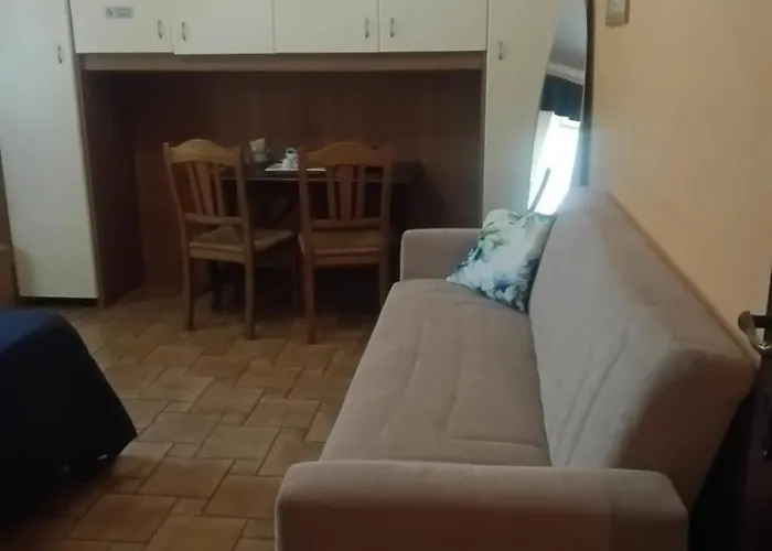 Bed & Breakfast Ambrabed Station 3*